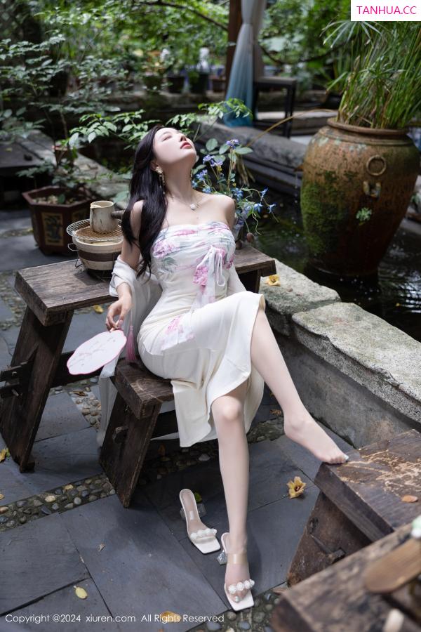 杨晨晨 sugar小甜心CC [XiuRen]高清写真图 2024.07.26 No.8926 杨晨晨Yome 丝袜美腿第9张图片